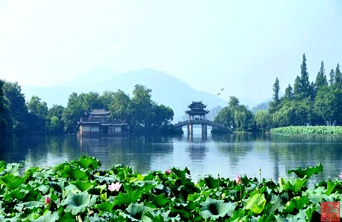 壁纸 风景 山水 桌面 700_455 gif 动态图 动图