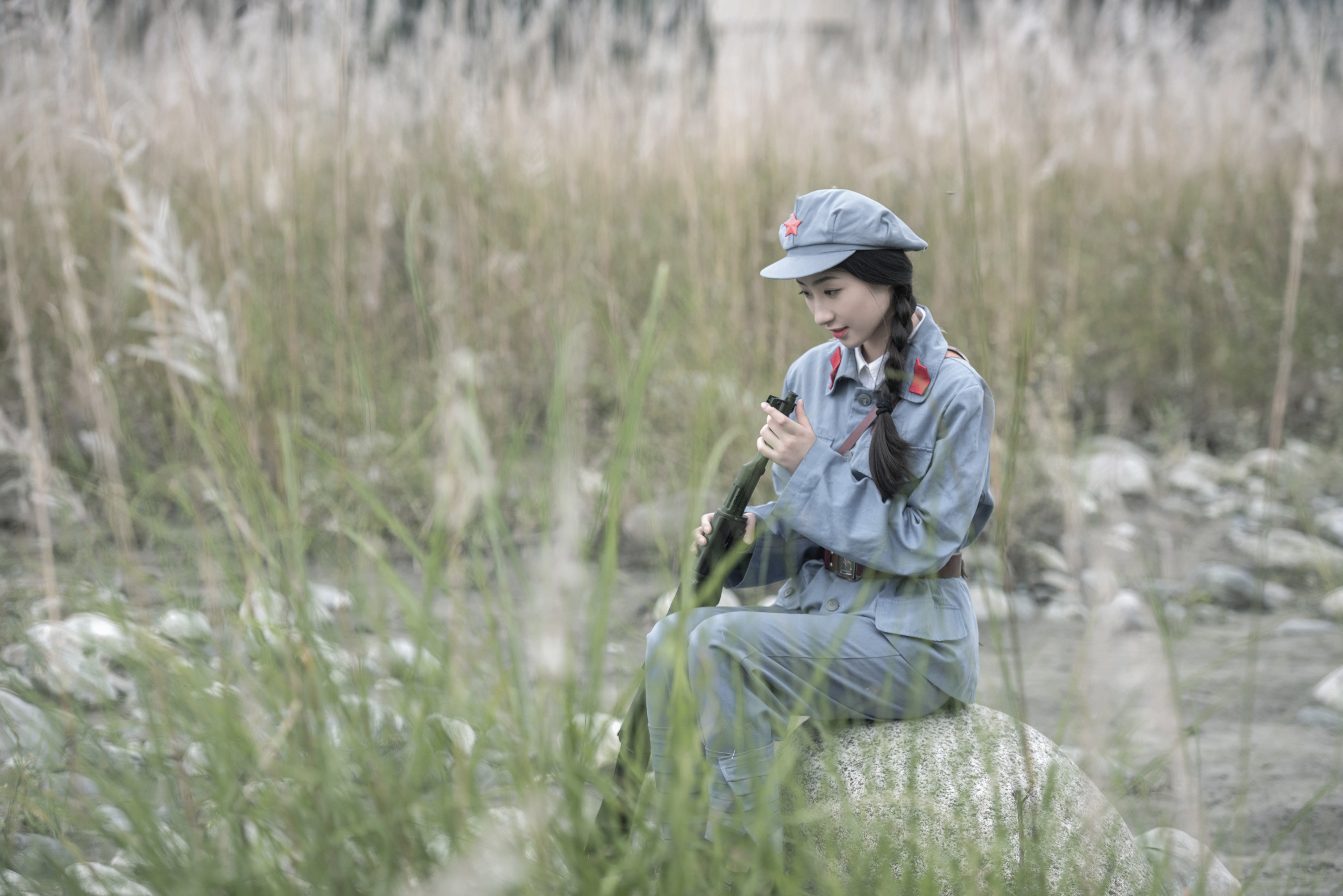 红军哥哥你慢慢走