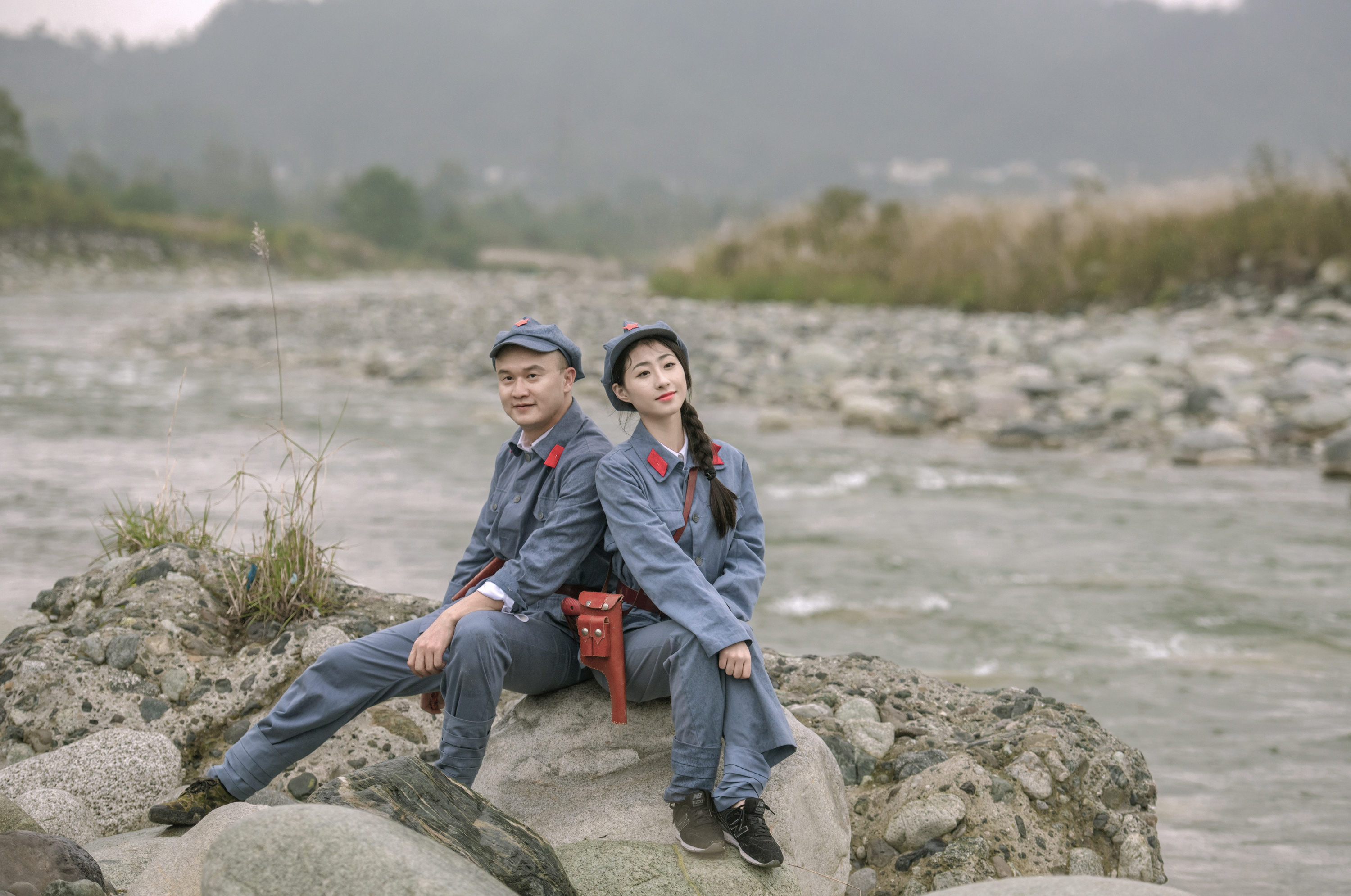 红军哥哥你慢慢走