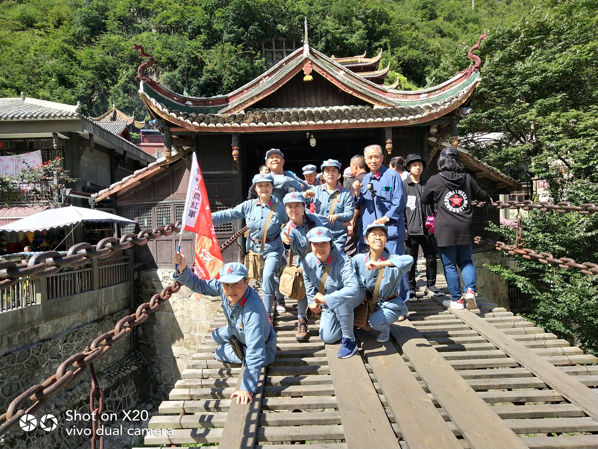 day 14 大渡桥横铁索寒,红军飞渡泸定桥……夹金山