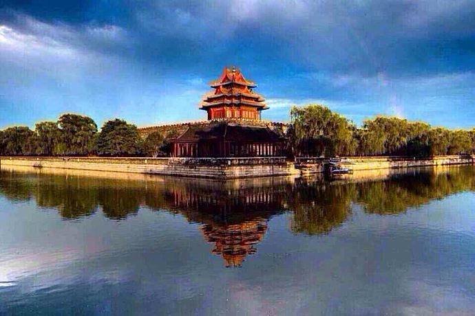 配乐诗朗诵《祖国 一首唱不完的恋歌》作者:张