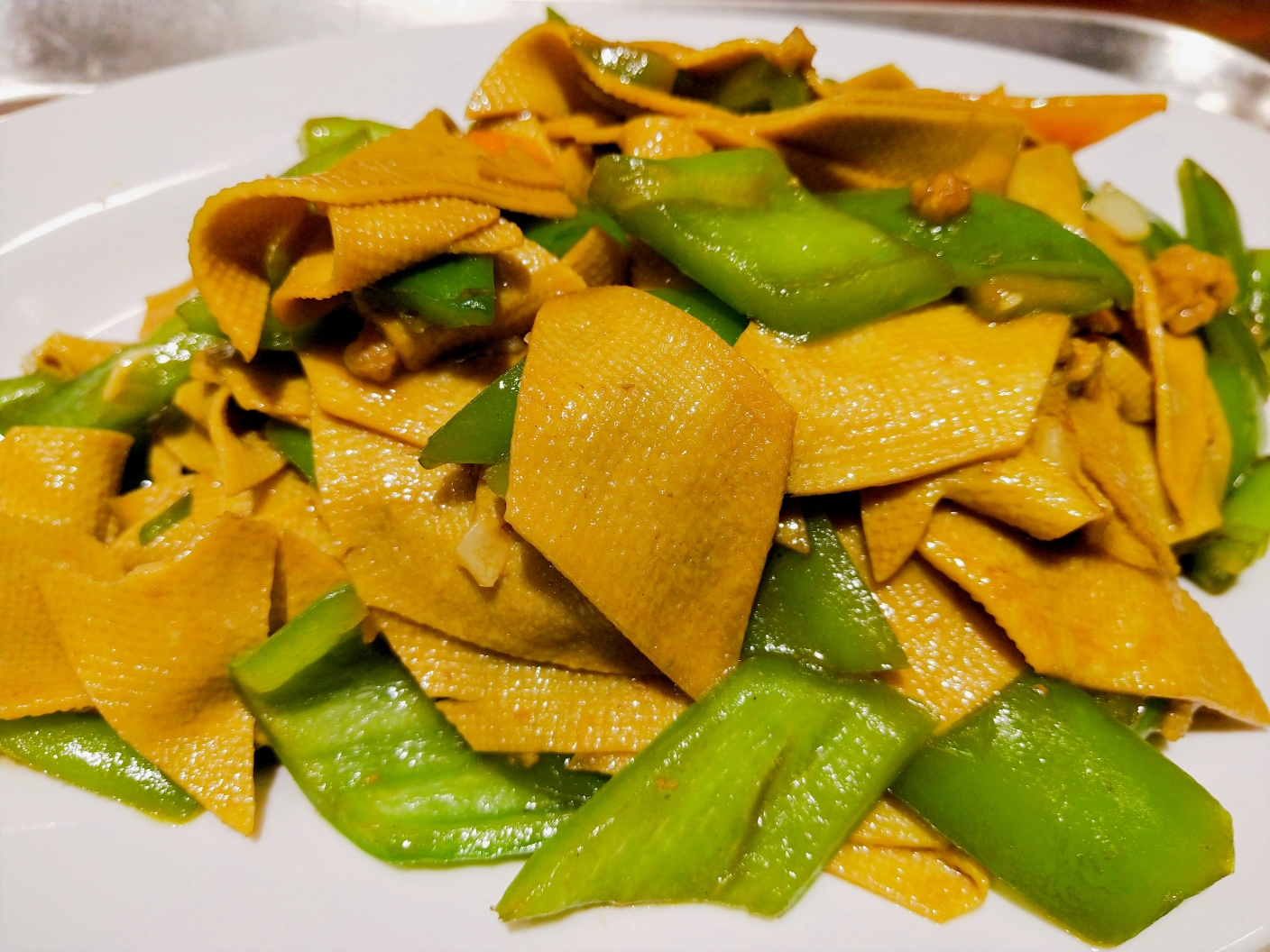 肉沫尖椒炒豆皮 制作人:王月涛