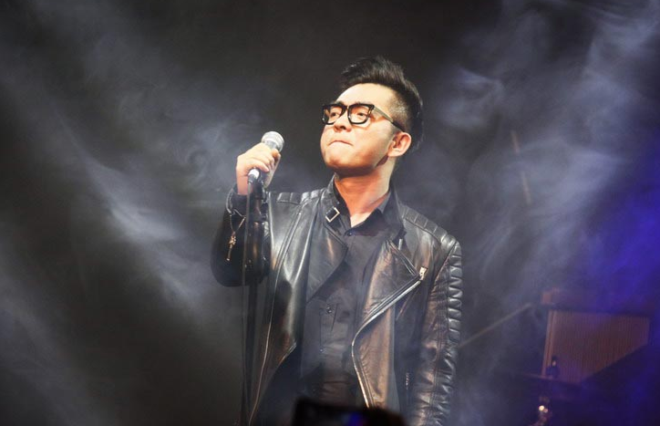 《苦咖啡》原唱\/汤潮 翻唱:飘零的雪