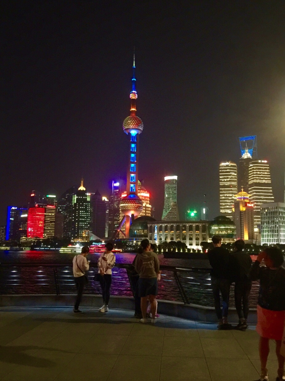 浦东新区,外滩夜景. 制作: 从头越. 2018.04.05.