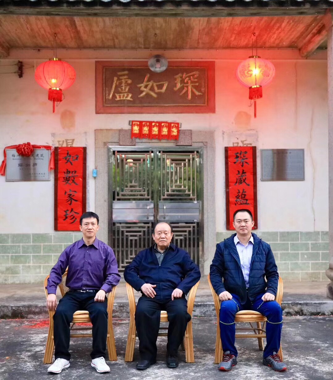 潘氏三兄弟三十年再聚首!