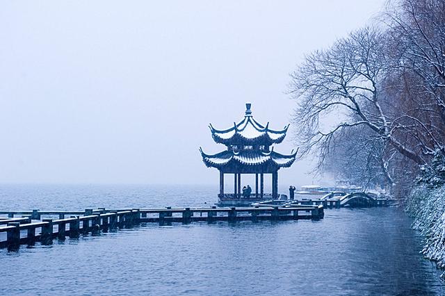 我的家乡美——最美不过西湖雪,大雪后的杭州美到窒息!