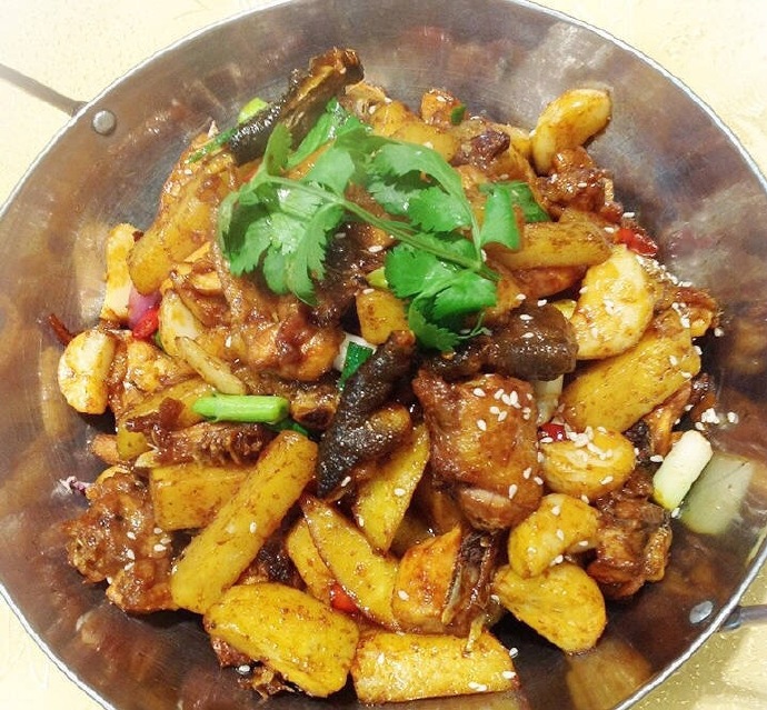 【豉香土豆烩鸡】家常菜的味道,就该是这样.