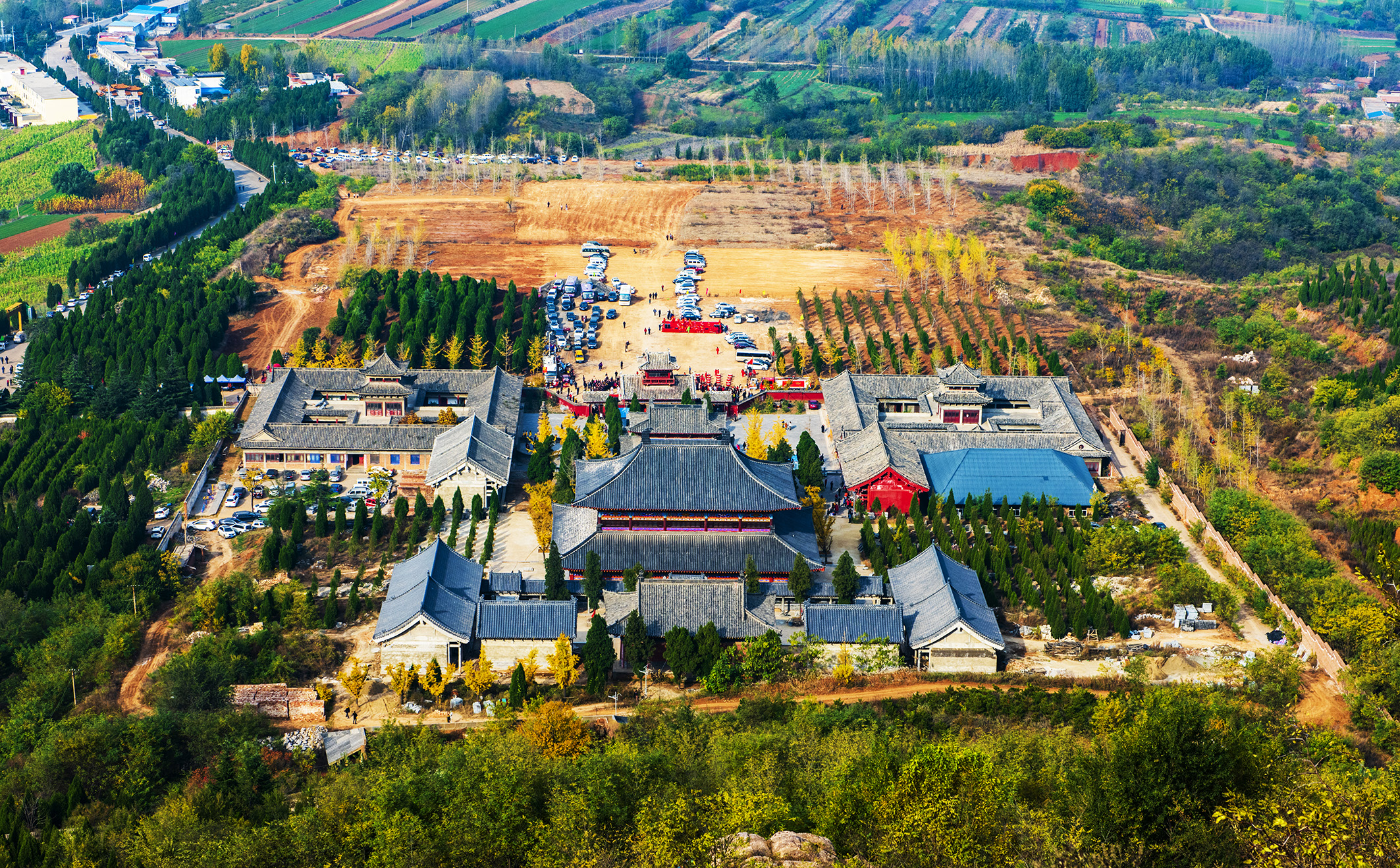 陕州区空相寺举行一年一度的旅游节活动