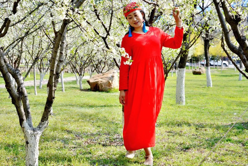 四季平安过大年,家庭和谐挣大钱.一一一王婵娟