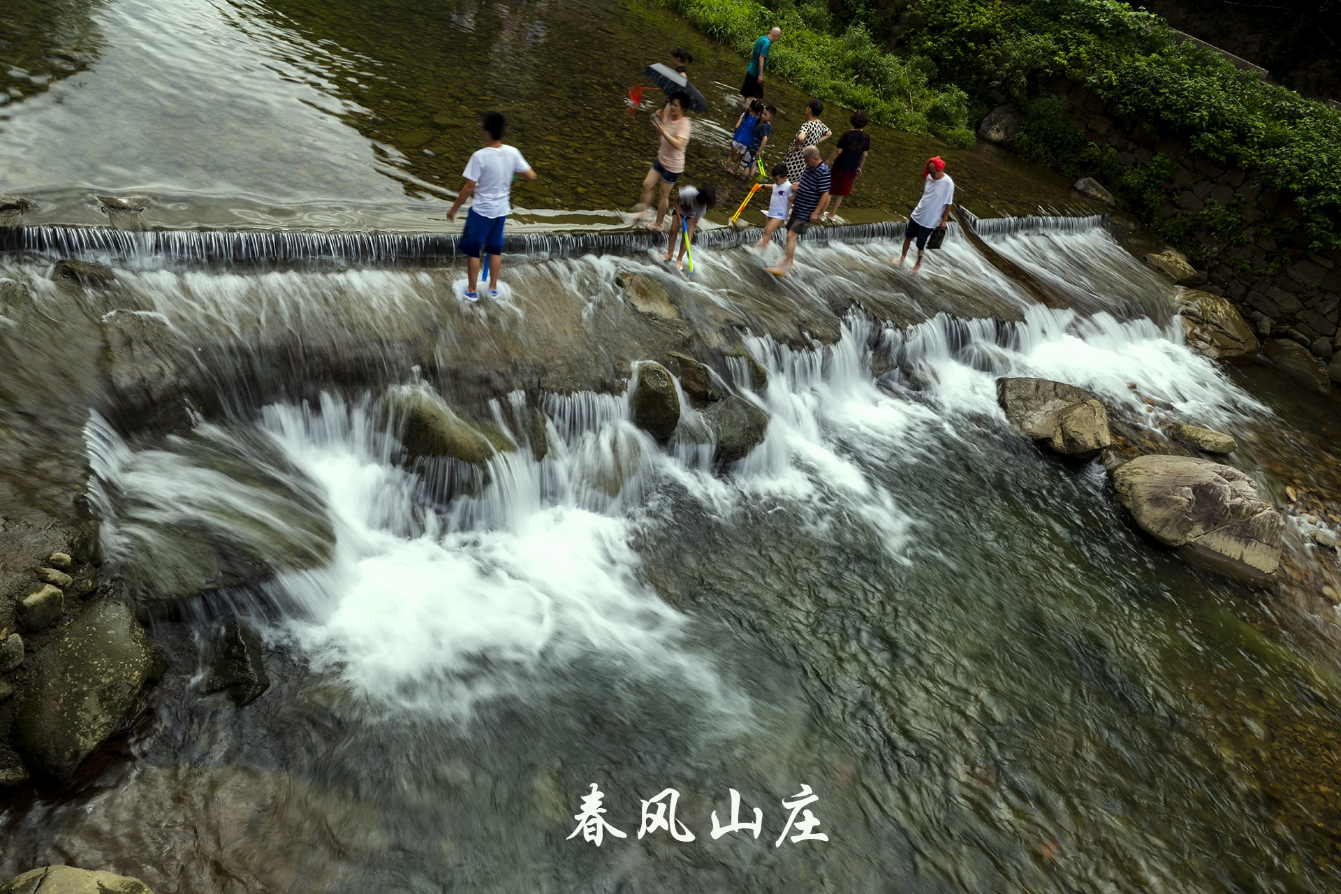 春風山莊:坐在安吉縣報福鎮石嶺村