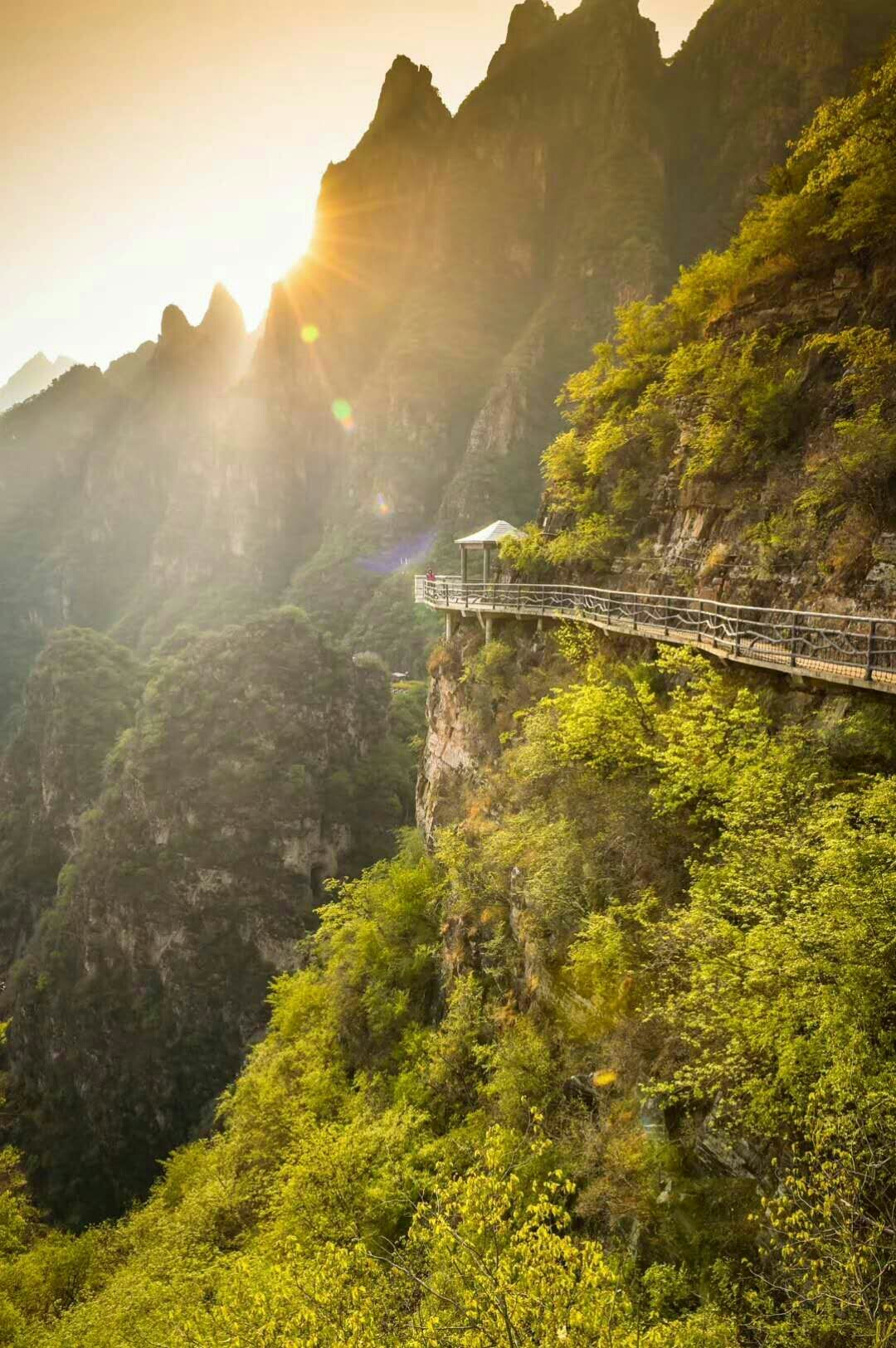 东湖港大峡谷风景区