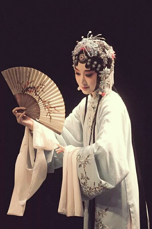 青衣之美,在梦里百转千回