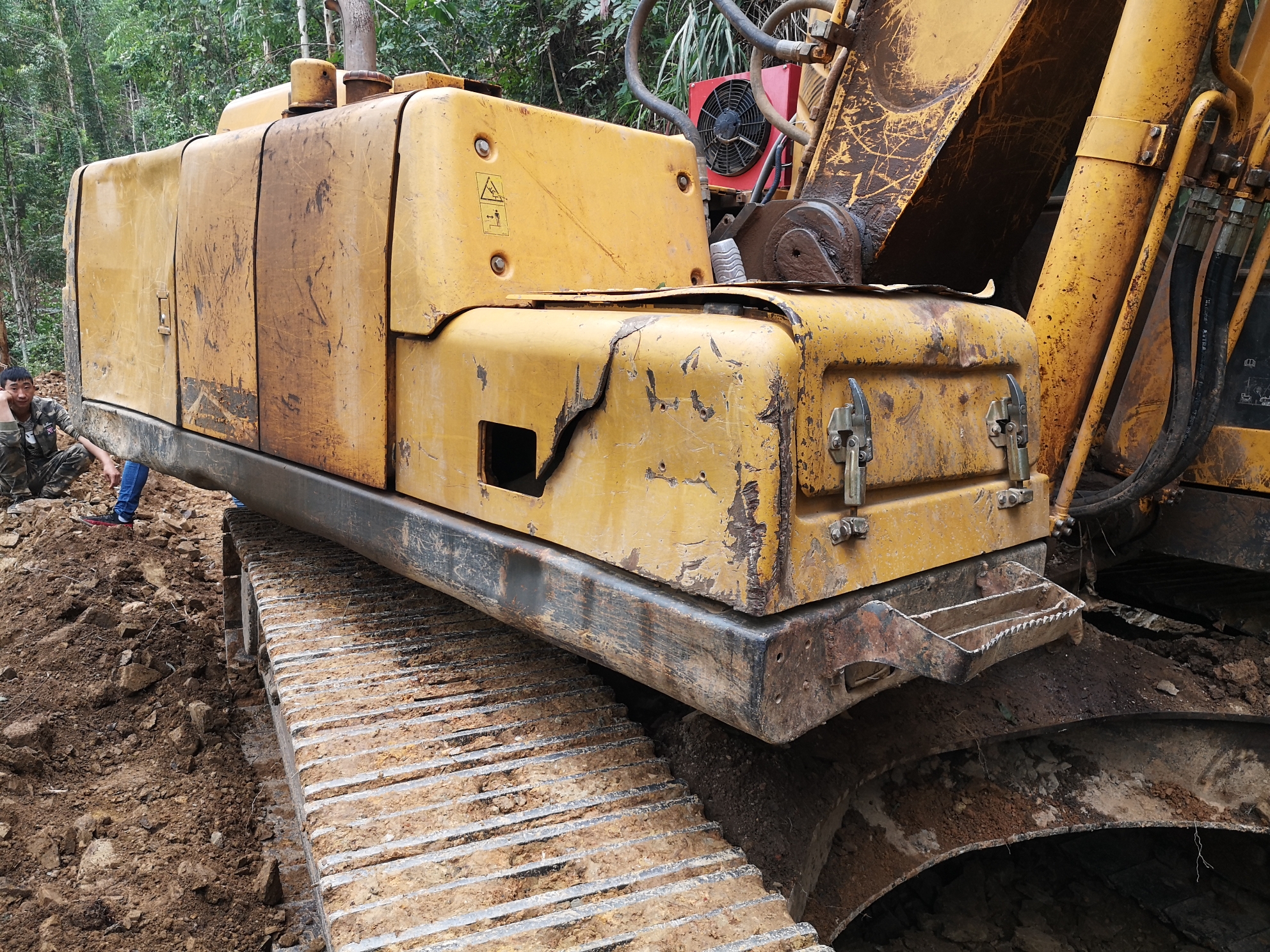 12号原版11年临工210