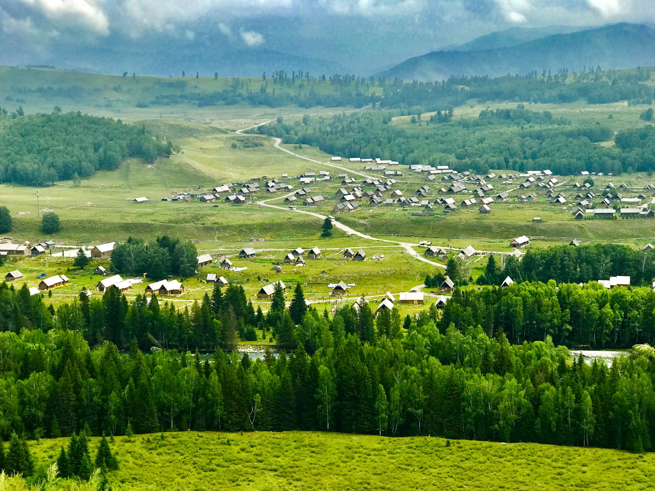 新疆最美乡村---"禾木".2019年手机随拍一一之24.禾木草原景区(下集).