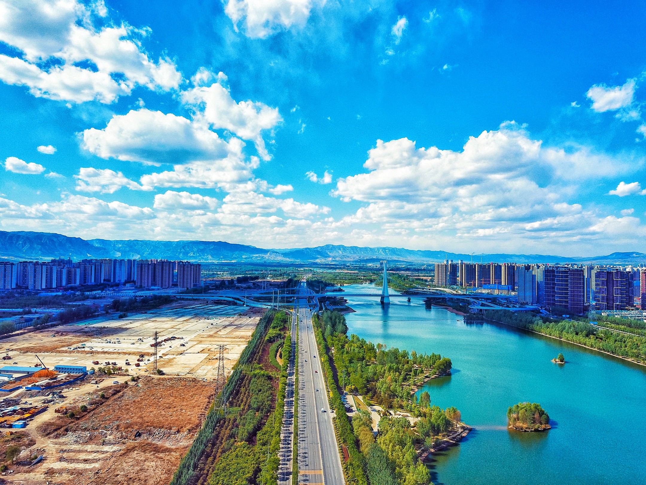 无人机起飞120米高空 滨河西路向北看