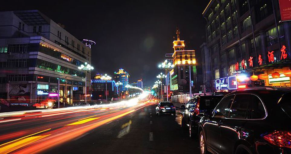 双鸭山市平均海拔35.3米,市区平均海拔87.